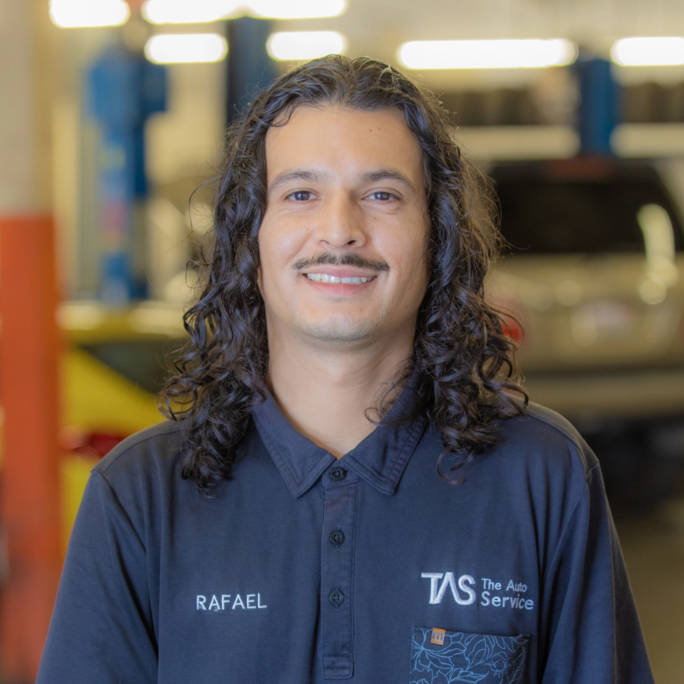 Rafael Arias - The Auto Service